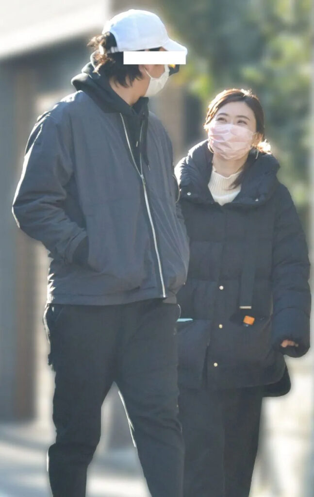 福原愛さんと不倫で世間を騒がせた噂の相手、新恋人とのラブラブ写真