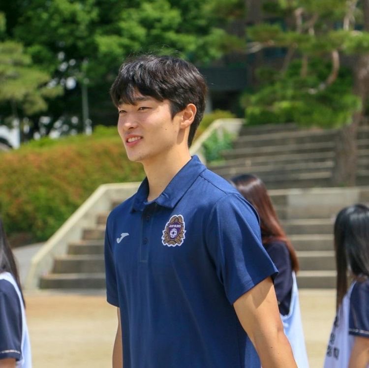 イケメンすぎるサッカー韓国代表フォアードのチョギュソン選手