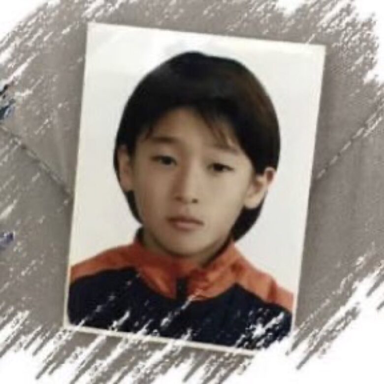 サッカー韓国代表のチョギュソン選手の幼少期の画像