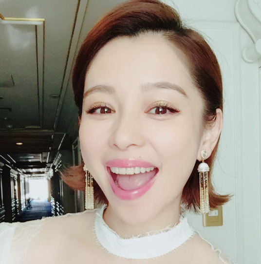 現在40代の美しいビビアンスーさん